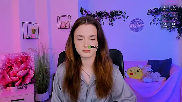 liana kisses online show from June 2026 06:41:02 PM