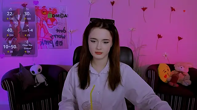 liana kisses online show from April 2026 07:09:01 PM