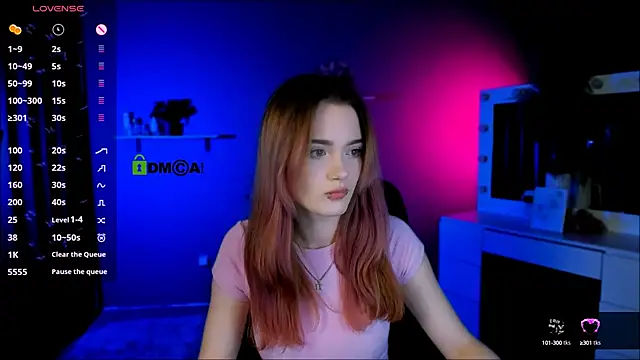 liana kisses online show from October 2025 07:04:01 PM