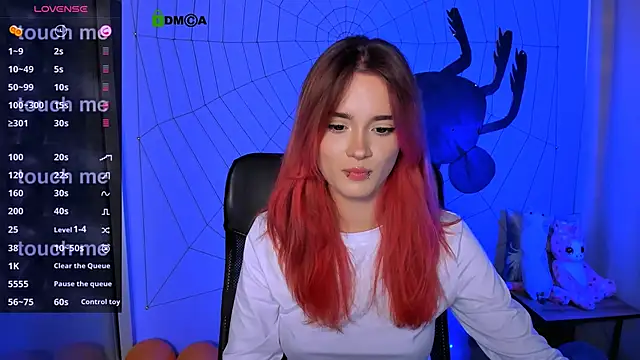 liana kisses online show from October 2025 07:57:02 PM