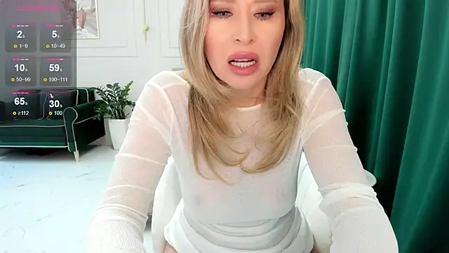 Jolie Ozolla online show from February 2026 12:49:02 PM