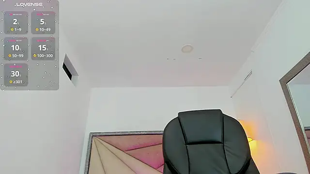 Snapshot of BarbaraKnox_ chatting on February 2025 03:34:02 AM BarbaraKnox online show from February 2025 03:34:02 AM