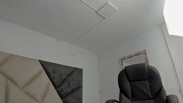 BarbaraKnox  online show from April 2026 11:55:01 AM