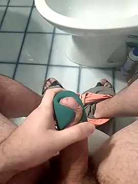 Snapshot of Durovoglioso2 chatting on March 2025 06:19:01 AM Durovoglioso2 online show from March 2025 06:19:01 AM