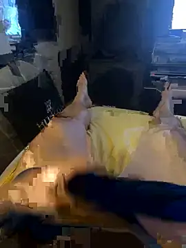 Snapshot of MatthewEmme chatting on September 2025 11:43:02 PM MatthewEmme online show from September 2025 11:43:02 PM