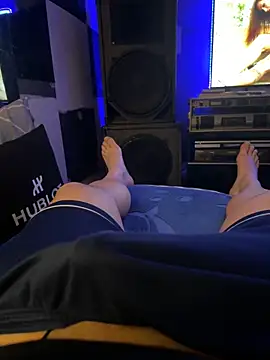 Snapshot of MatthewEmme chatting on November 2025 11:49:02 PM MatthewEmme online show from November 2025 11:49:02 PM