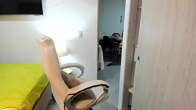 misstoya online show from October 2025 01:35:02 AM