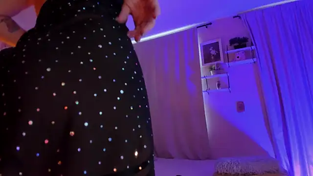 martinaaricci online show from February 2026 03:20:01 PM