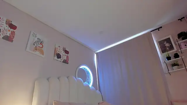 Snapshot of martinaaricci chatting on October 2025 02:05:01 PM martinaaricci online show from October 2025 02:05:01 PM