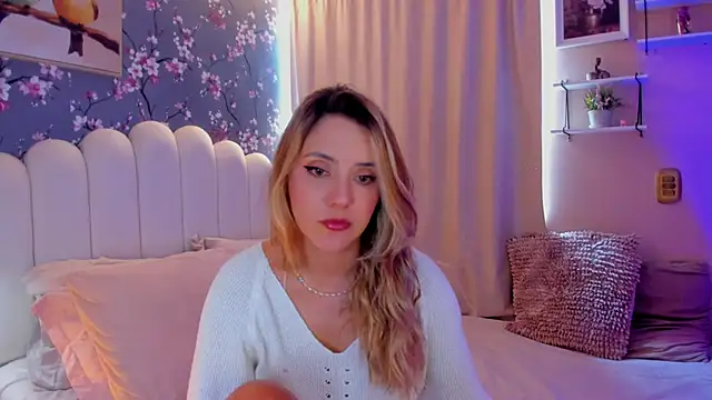Snapshot of martinaaricci chatting on April 2026 03:52:01 PM martinaaricci online show from April 2026 03:52:01 PM