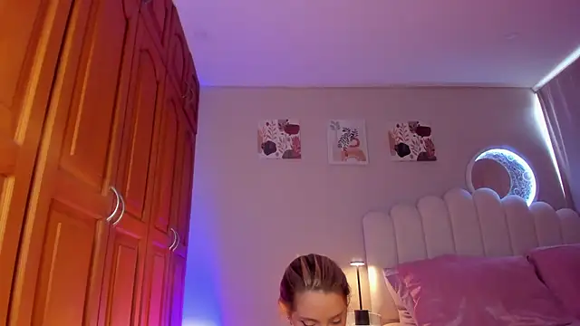 martinaaricci online show from January 2026 02:23:02 PM