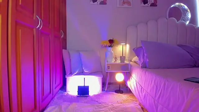 martinaaricci online show from March 2026 01:38:02 PM