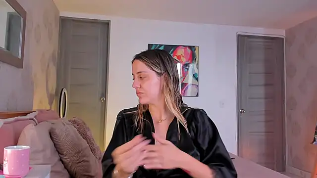 Snapshot of martinaaricci chatting on December 2024 02:44:01 PM martinaaricci online show from December 2024 02:44:01 PM