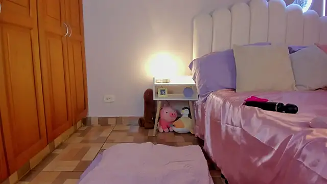 Snapshot of martinaaricci chatting on October 2025 09:37:01 PM martinaaricci online show from October 2025 09:37:01 PM