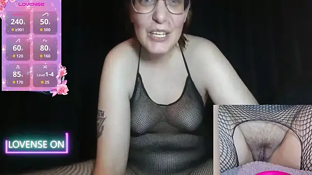 Snapshot of PernillaGirl chatting on October 2025 06:05:01 PM PernillaGirl online show from October 2025 06:05:01 PM