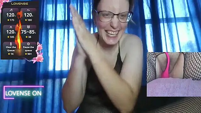 Snapshot of PernillaGirl chatting on July 2026 05:57:01 PM PernillaGirl online show from July 2026 05:57:01 PM