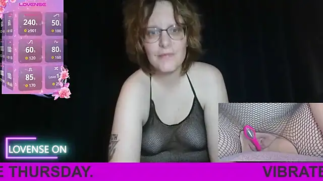 Snapshot of PernillaGirl chatting on October 2025 06:11:01 PM PernillaGirl online show from October 2025 06:11:01 PM