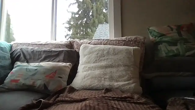 cliveokanagan24 online show from December 2025 06:51:01 PM