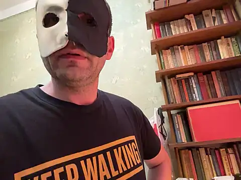 Snapshot of Ariel_Ari chatting on January 2025 11:24:01 PM Ariel Ari online show from January 2025 11:24:01 PM