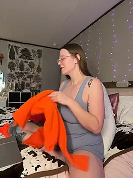 Snapshot of Sweetdee222x chatting on October 2025 10:05:02 PM Sweetdee222x online show from October 2025 10:05:02 PM