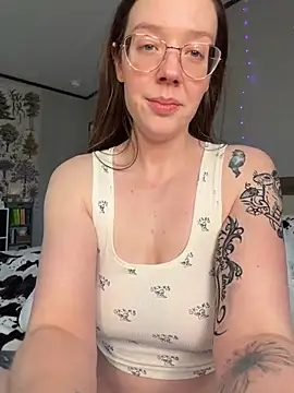 Sweetdee222x online show from February 2026 11:15:02 PM