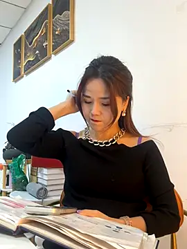 Efangfang online show from November 2025 11:10:02 AM