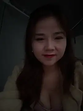 Efangfang online show from March 2025 10:42:01 PM