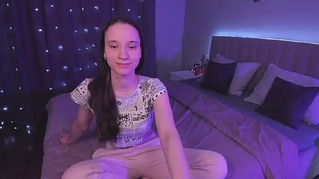 StaceySunny online show from February 2025 11:43:02 AM