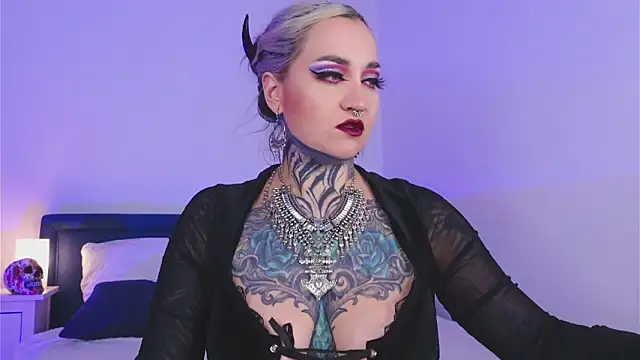 Snapshot of SindelDark chatting on October 2025 01:30:01 PM SindelDark online show from October 2025 01:30:01 PM
