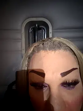 zayury88 online show from November 2025 07:09:01 AM