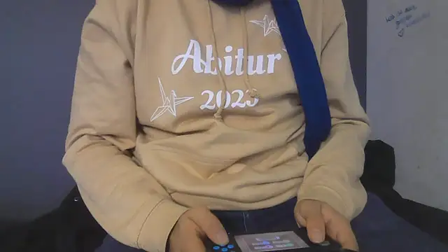 HornyBoy  2004 online show from December 2025 07:46:02 AM