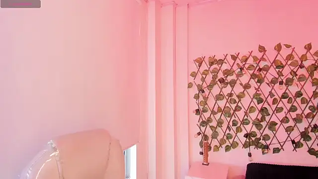 Violeta dss online show from October 2025 01:01:01 PM