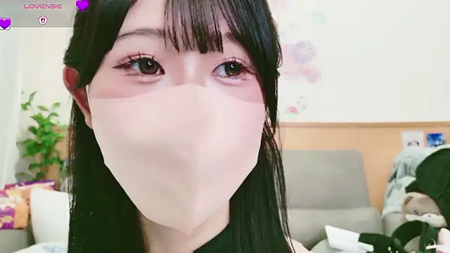 Snapshot of Conatsu chatting on October 2025 05:18:02 AM Conatsu online show from October 2025 05:18:02 AM