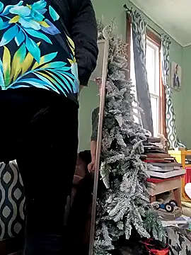 Snapshot of Bigloggz chatting on January 2026 08:34:02 PM Bigloggz online show from January 2026 08:34:02 PM