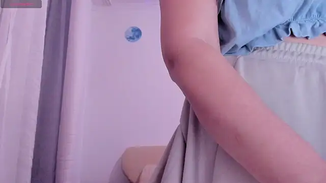 Miss Mia 5 online show from February 2025 08:02:02 PM