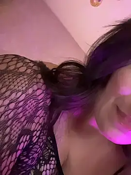 Miss Mia 5 online show from December 2025 01:27:01 PM