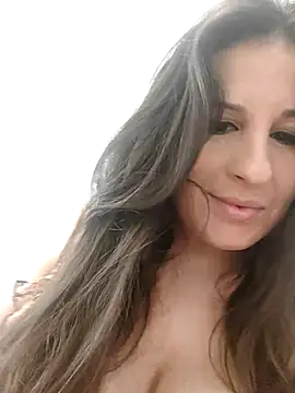 Miss Mia 5 online show from February 2025 09:58:02 AM