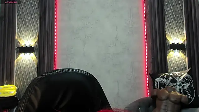 selene red  online show from March 2025 01:29:02 PM