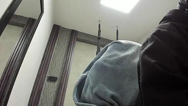 selene red  online show from April 2026 01:23:02 AM