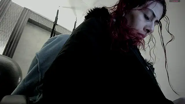 selene red  online show from November 2025 04:34:02 PM