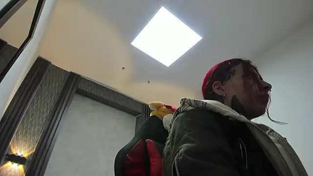 selene red  online show from April 2026 01:34:02 AM