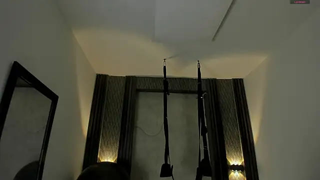 selene red  online show from October 2025 01:45:02 PM