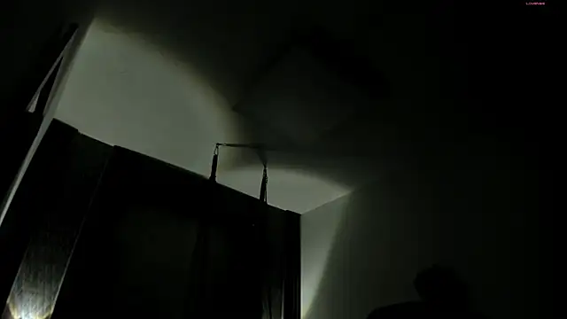 selene red  online show from November 2025 01:26:02 PM