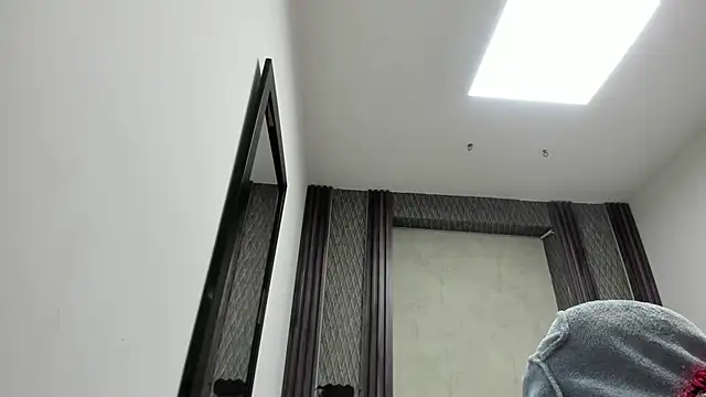 selene red  online show from March 2026 12:37:01 AM