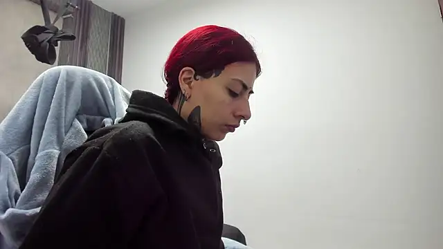 selene red  online show from February 2026 01:23:02 AM