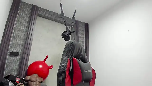 selene red  online show from February 2026 12:30:01 AM