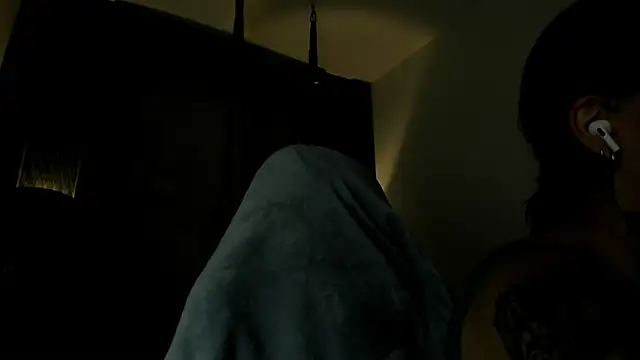 selene red  online show from October 2025 03:46:02 PM
