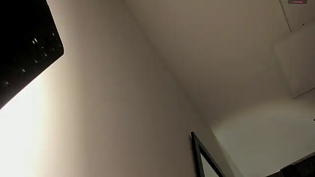 selene red  online show from November 2025 01:39:02 PM