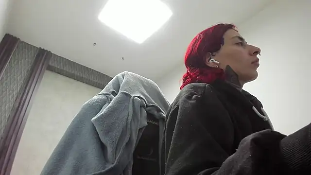 selene red  online show from April 2026 01:32:02 AM