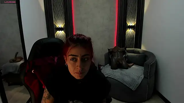 selene red  online show from March 2025 12:39:02 PM
